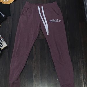 HOLLISTER MAROON SWEATPANTS , SIZE XS
